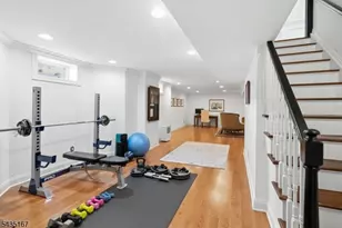 31 Laura Ln, Morris Township, NJ 07960 - Photo 18