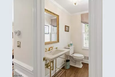 31 Laura Ln, Morris Township, NJ 07960 - Photo 12