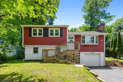 16 Sioux Trl, Denville, NJ 07834 - Photo 1