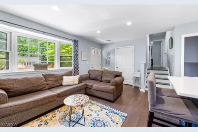 16 Sioux Trl, Denville, NJ 07834 - Photo 2