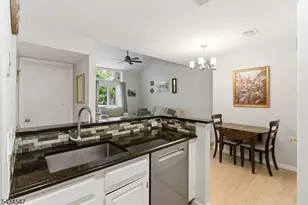 78 Sage Ct, Bedminster Township, NJ 07921 - Photo 10