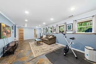 10 Briarwood Dr, Franklin Township, NJ 08873 - Photo 18