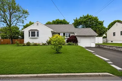 10 Briarwood Dr, Franklin Township, NJ 08873 - Photo 1