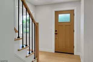 47 Fieldstone Dr, Morris Township, NJ 07960 - Photo 2