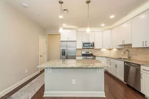 36 Elston Ct, Wanaque, NJ 07420 - Photo 8