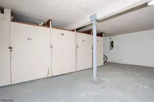 605 Grove St, Clifton, NJ 07013 - Photo 36