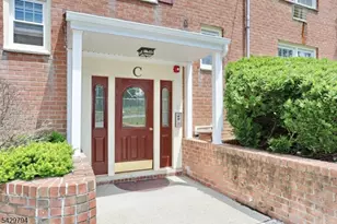 605 Grove St, Clifton, NJ 07013 - Photo 4