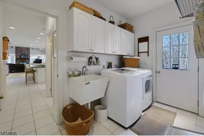 15 Skytop Dr, Denville, NJ 07834 - Photo 18