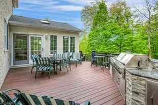 15 Skytop Dr, Denville, NJ 07834 - Photo 8
