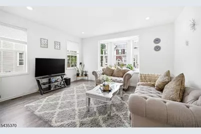 216 Barringer Dr, Nutley, NJ 07110 - Photo 16