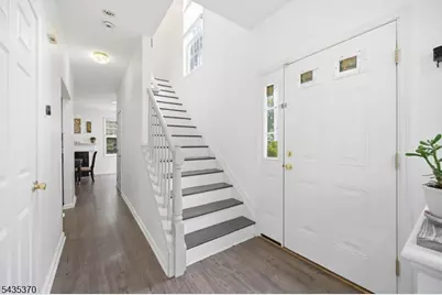 216 Barringer Dr, Nutley, NJ 07110 - Photo 4