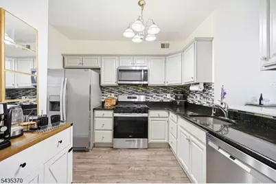 216 Barringer Dr, Nutley, NJ 07110 - Photo 6
