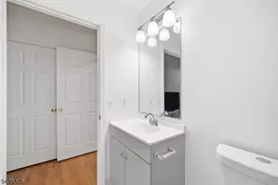 216 Barringer Dr, Nutley, NJ 07110 - Photo 36