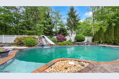 6 Princess Ct, Jefferson Township, NJ 07438 - Photo 4