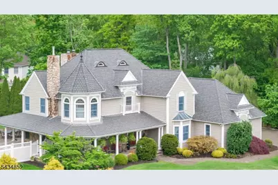 6 Princess Ct, Jefferson Township, NJ 07438 - Photo 2