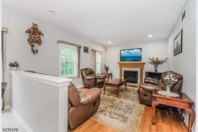 111 Delmonico Ave, Franklin Township, NJ 08873 - Photo 20