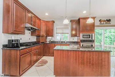 111 Delmonico Ave, Franklin Township, NJ 08873 - Photo 24