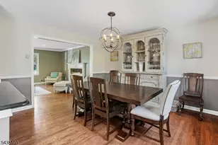 46 Londonderry Wy, Summit, NJ 07901 - Photo 10