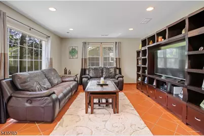 46 Londonderry Way, Summit, NJ 07901 - Photo 8