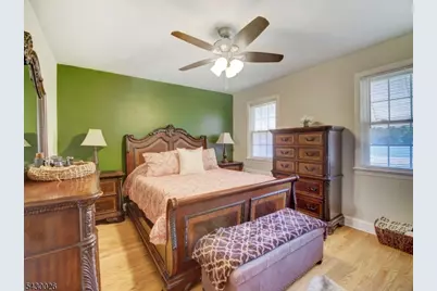 610 Laurita St, Linden, NJ 07036 - Photo 12
