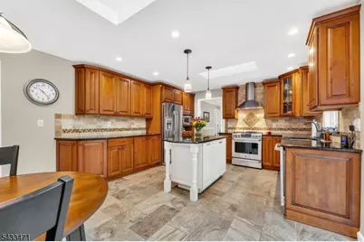 31 Samuel Dr, Raritan Township, NJ 08822 - Photo 14
