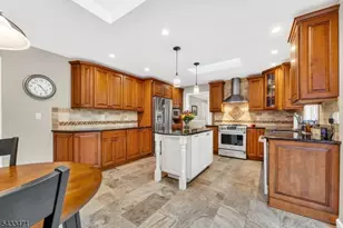 31 Samuel Dr, Raritan Township, NJ 08822 - Photo 14