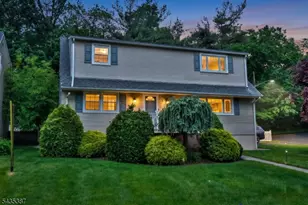 8 Royal Ave, Hawthorne, NJ 07506 - Photo 2
