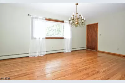 8 Royal Ave, Hawthorne, NJ 07506 - Photo 4