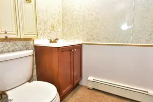 8 Royal Ave, Hawthorne, NJ 07506 - Photo 28