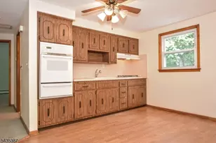 8 Royal Ave, Hawthorne, NJ 07506 - Photo 20