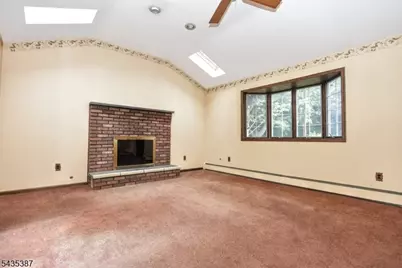 8 Royal Ave, Hawthorne, NJ 07506 - Photo 10