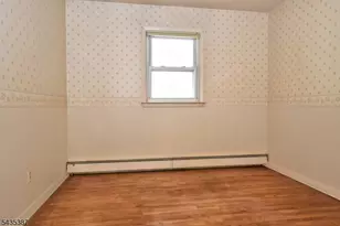 8 Royal Ave, Hawthorne, NJ 07506 - Photo 16