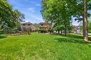 12 Lee Rd, Livingston, NJ 07039 - Photo 18