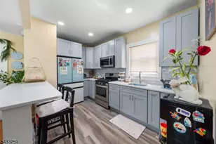 1058 Fanny St, Elizabeth, NJ 07201 - Photo 6