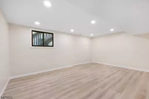 11196 Dell Pl, Stanhope, NJ 07874 - Photo 28