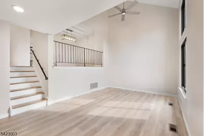 11196 Dell Pl, Stanhope, NJ 07874 - Photo 4