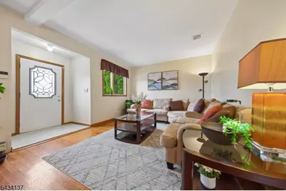 562 Valley Rd, Clifton, NJ 07013 - Photo 10