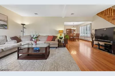 562 Valley Rd, Clifton, NJ 07013 - Photo 8