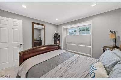 2601 Pinhorn Dr, Bridgewater Twp., NJ 08807 - Photo 16