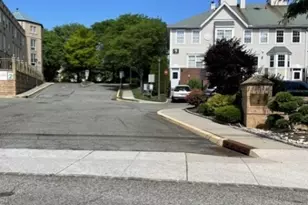 50 Pine St, Montclair, NJ 07042 - Photo 1