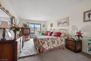 108 Westgate Dr, Edison, NJ 08820 - Photo 16
