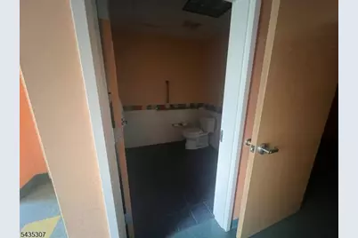 715 Broadway, Paterson, NJ 07514 - Photo 16