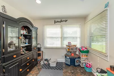 11 Hunters Ln, Sparta Township, NJ 07871 - Photo 8
