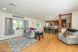 11 Hunters Ln, Sparta Township, NJ 07871 - Photo 4