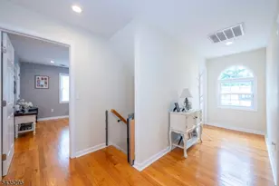 136 Redwood Ave, Wayne, NJ 07470 - Photo 20