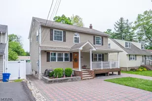 136 Redwood Ave, Wayne, NJ 07470 - Photo 2