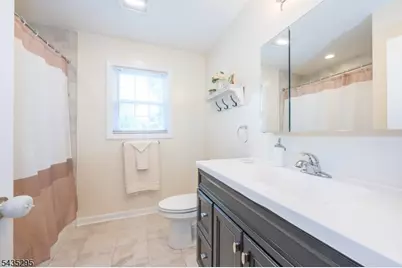 136 Redwood Ave, Wayne, NJ 07470 - Photo 22