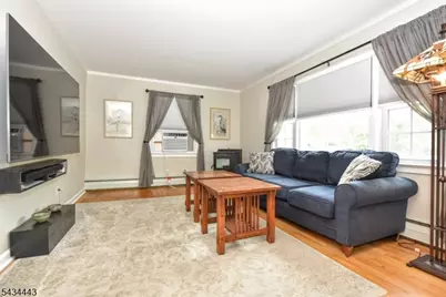 40 Poplar Grove Ter, West Milford, NJ 07480 - Photo 10
