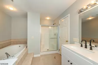 91 Roseland Ave #C4, Caldwell Boro Twp., NJ 07006 - Photo 16