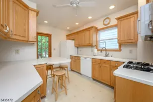 120 Galloping Hill Rd, Roselle Park, NJ 07204 - Photo 12
